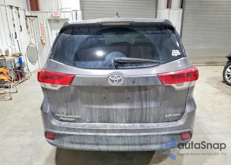 2018 Toyota Highlander Le из США, поврежденный, VIN 5TDBZRFH1JS872458